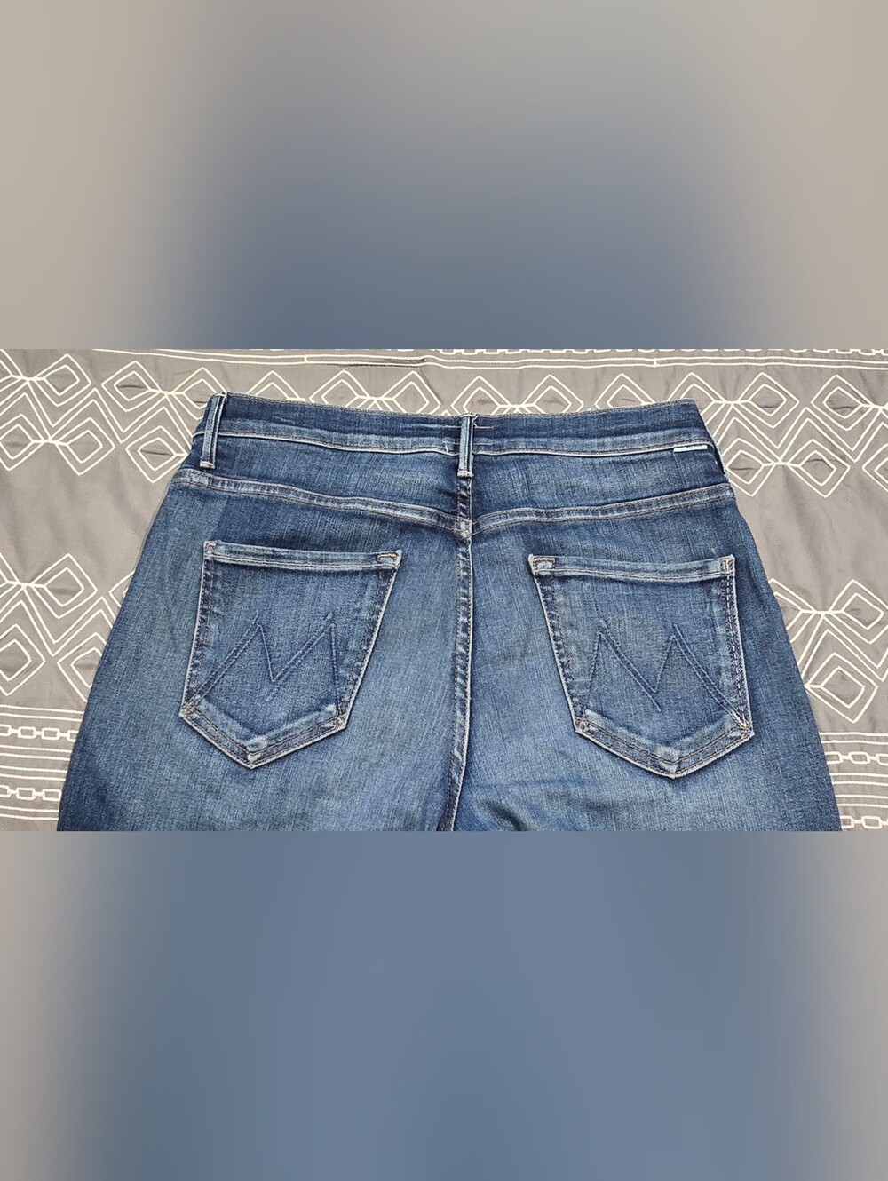 MOTHER Denim The Weekender Fray High Waisted Flare Jeans Size 29 - Picture 4 of 9